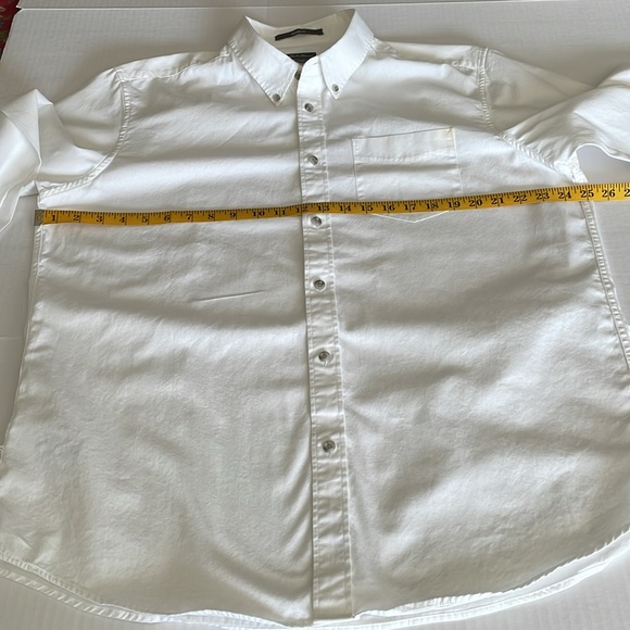 Eddie Bauer long sleeve white button down relaxed fit  shirt Men’s size L - Picture 10 of 15
